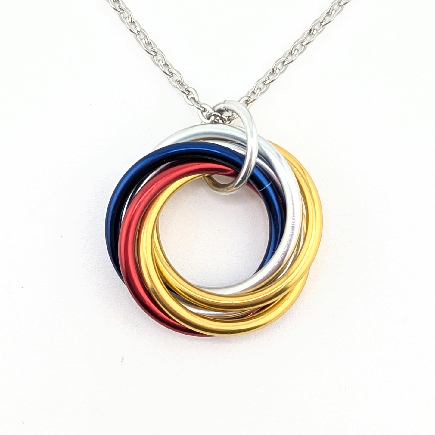 Möbii® "Stay Gold, America": Long Live the American Dream, Stylish Discreet Fidget Fashion Wear: Necklaces, Earrings, Keychains