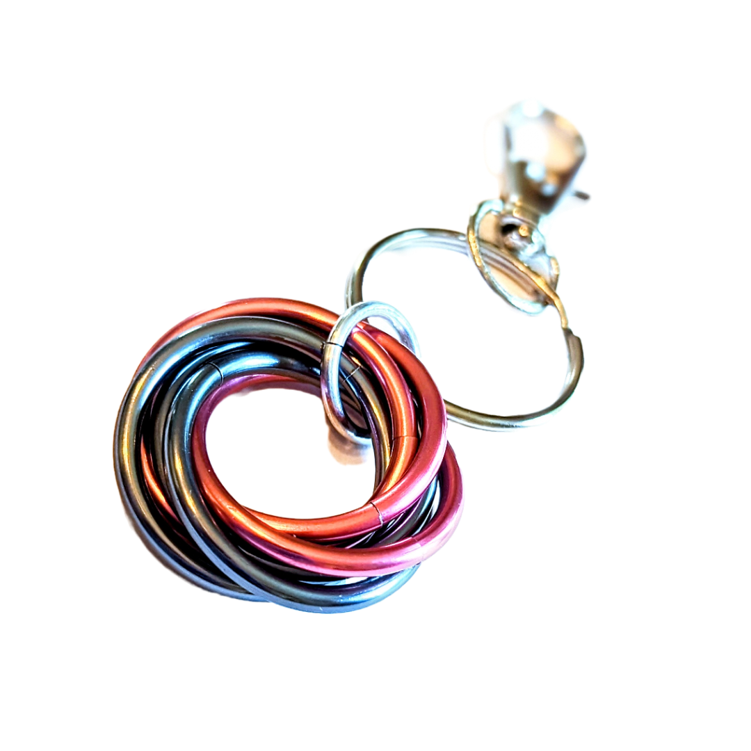 Möbii Fidget Keychain (Multicolor): Discreet Stress Relief Fidget Keychain
