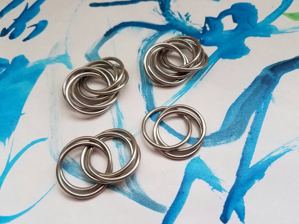 Fidget Spin Möbii® Ring: Loose Rings Möbius Moving Rolling Fidget Desi ...